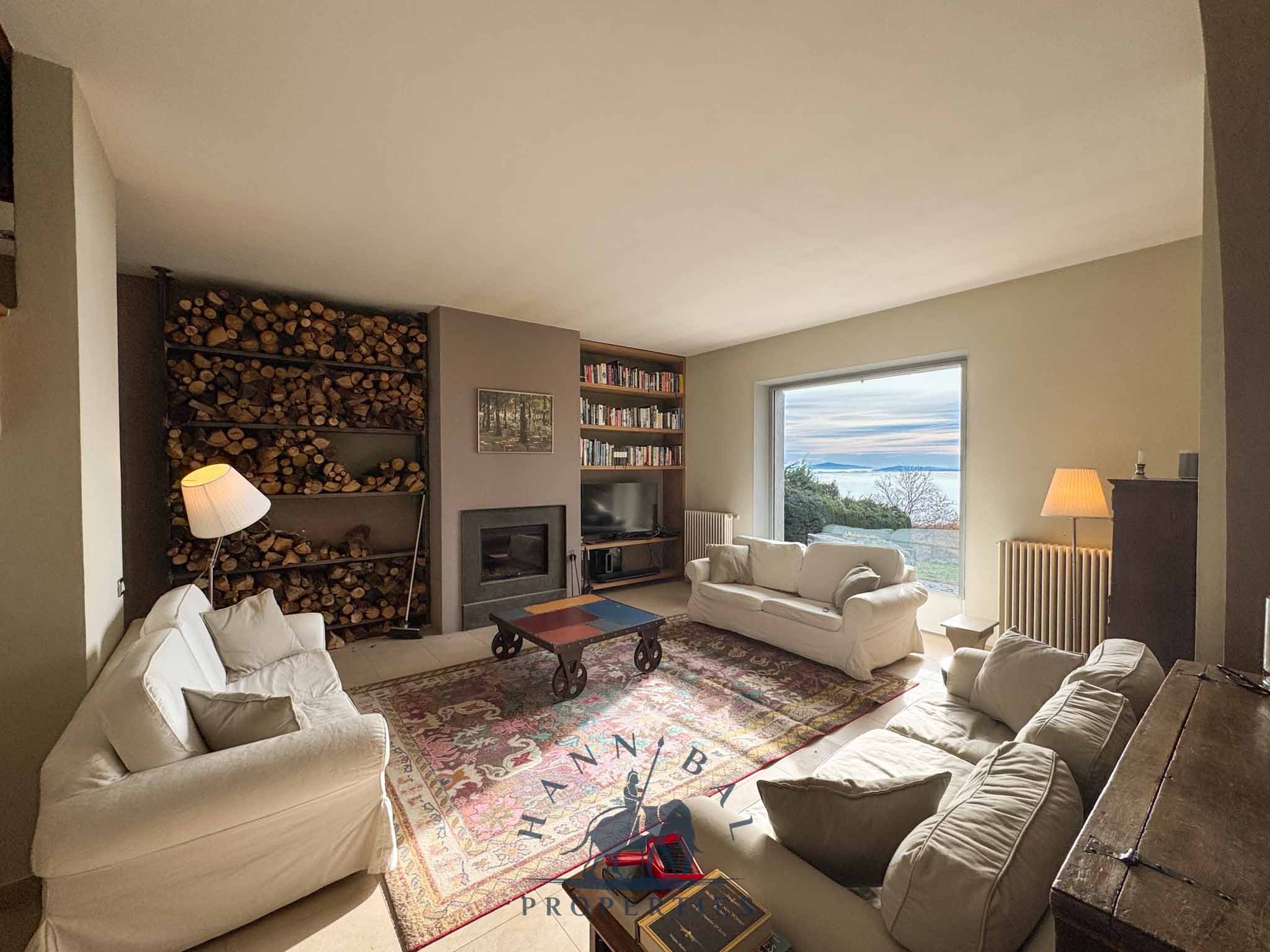 Villa La Consuma master bedroom with lake view